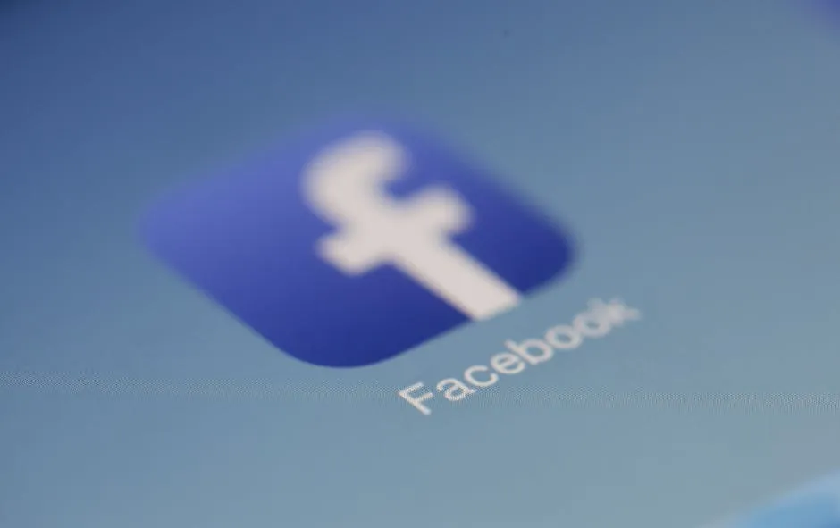 Facebook advertising campaigns